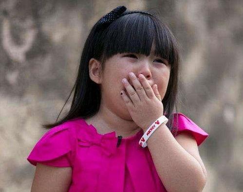 新疆小姐姐吃风扇瓜视频,清凉一夏尽享美味