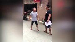 中国老太吃瓜现场视频,围观瞬间引发网友热议