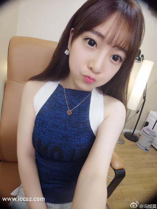 康县女主播吃瓜事件视频,网络直播中的争议瞬间