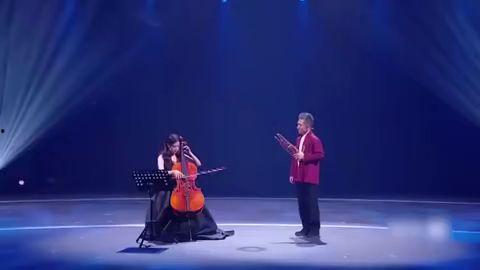 多人合唱吃瓜视频播放,多人合唱吃瓜视频火爆全网，观看人数突破百万