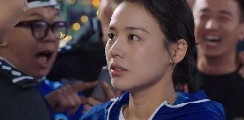 吃瓜群众看接吻的视频,吃瓜群众视角下的甜蜜瞬间