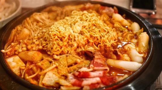 吃瓜少女方便面视频,揭秘网红美食背后的故事