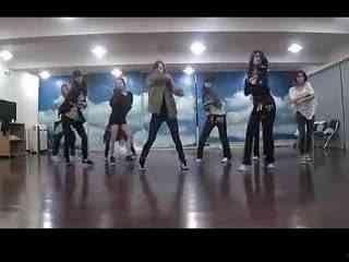 表演女生舞蹈吃瓜视频,揭秘女生舞蹈吃瓜视频背后的魅力