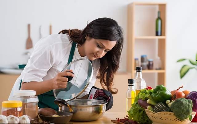 家庭主妇吃瓜样子视频大全,笑料百出视频大盘点